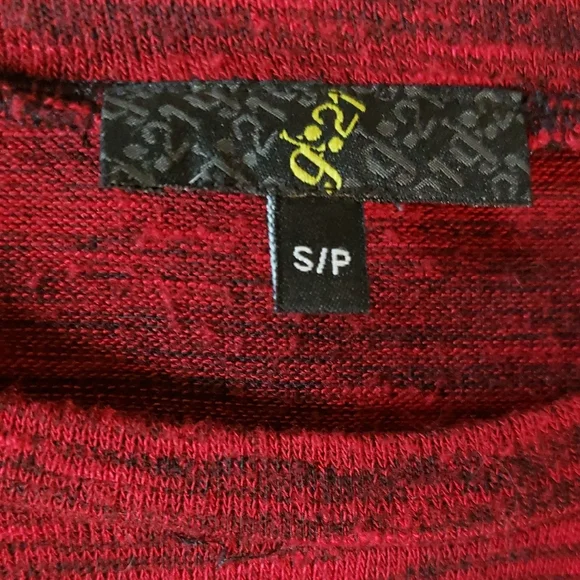 George Red Short Sleeve Tee - Picture 3 of 8